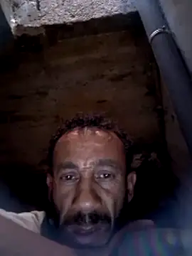 Snapshot of walide100000 chatting on April 9, 2026, 3:28 pm walide100000 online show from April 9, 2026, 3:28 pm