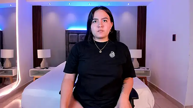 Ava-miller online show from November 9, 2025, 11:52 am