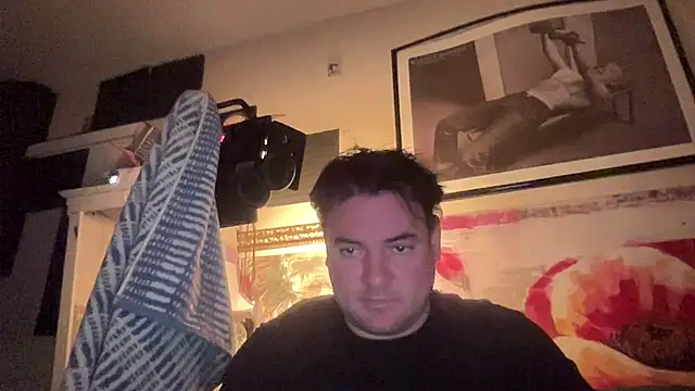 Snapshot of IntimeWild chatting on January 9, 2026, 12:46 am IntimeWild online show from January 9, 2026, 12:46 am