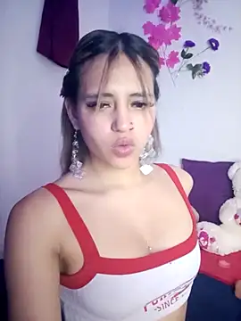 BellaChiquis  online show from November 27, 2025, 4:58 am