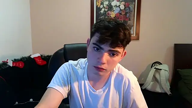 petitegigant33 online show from November 13, 2025, 12:42 am