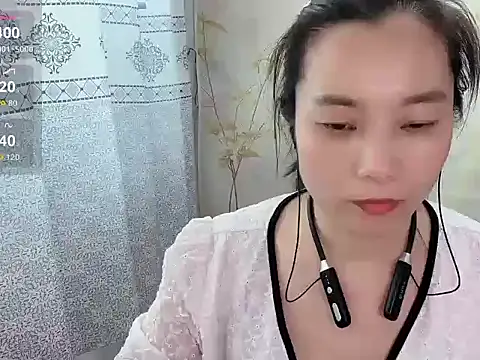 Lingling-Baby520 online show from March 25, 2026, 6:52 am