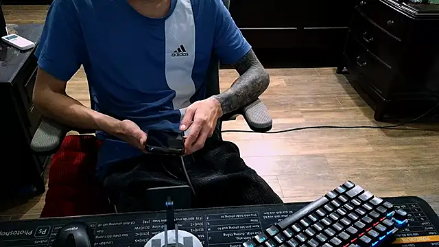  lulu9999  online show from December 22, 2025, 2:03 pm