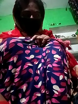 Snapshot of Rsr-1 chatting on December 17, 2025, 10:16 pm Rsr-1 online show from December 17, 2025, 10:16 pm