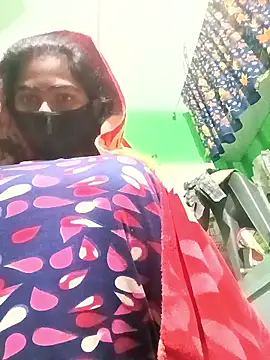 Snapshot of Rsr-1 chatting on December 19, 2025, 11:12 pm Rsr-1 online show from December 19, 2025, 11:12 pm