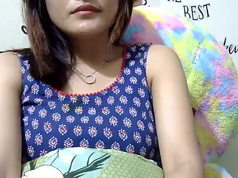 Snapshot of maira_33 chatting on May 22, 2026, 4:56 pm maira 33 online show from May 22, 2026, 4:56 pm