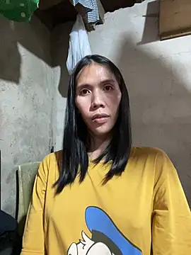 bellaUtops online show from March 11, 2026, 8:04 pm