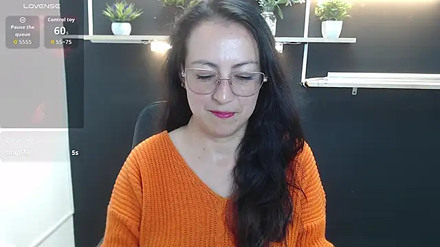 Lauryn Jones online show from April 15, 2026, 5:31 pm