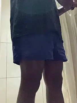 Snapshot of Ndodemnyama@xh chatting on November 17, 2025, 4:18 am Ndodemnyamaxh online show from November 17, 2025, 4:18 am