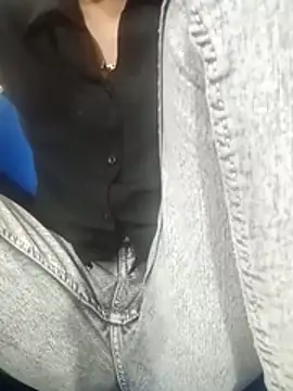 Snapshot of Sona_rani78 chatting on November 17, 2025, 1:06 pm Sona rani78 online show from November 17, 2025, 1:06 pm