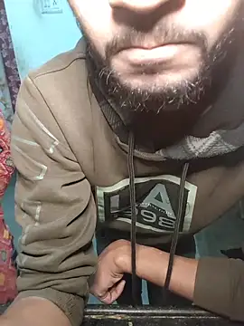 baby Cpl21 online show from February 9, 2026, 3:32 am