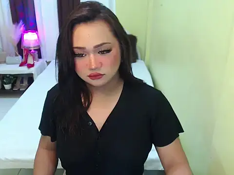 XxgiganticoliviacummerxX online show from December 17, 2025, 2:50 am