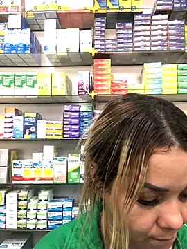 imoly  online show from November 11, 2025, 6:19 pm