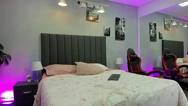 kendra london online show from March 21, 2026, 11:15 am