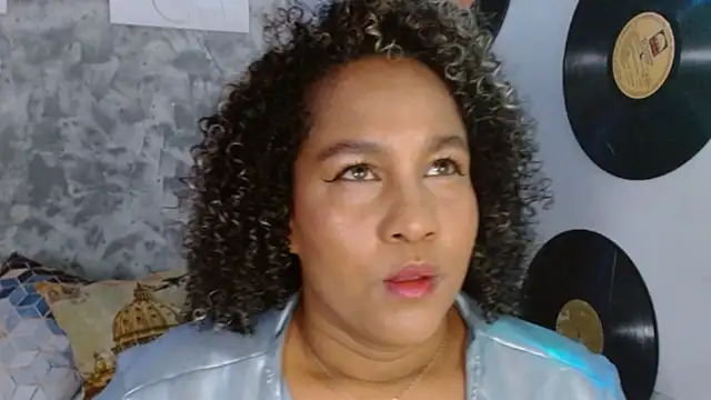 Ambar foxy online show from November 6, 2025, 7:59 pm