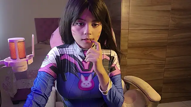 EmillieX online show from November 23, 2025, 11:26 pm