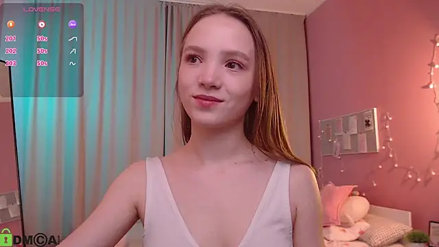 Snapshot of Adria_Arjona chatting on July 12, 2026, 1:07 am Adria Arjona online show from July 12, 2026, 1:07 am