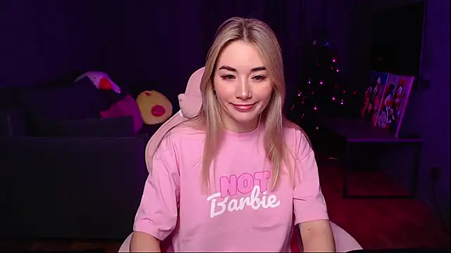 Rosie Mac online show from December 19, 2025, 1:45 am