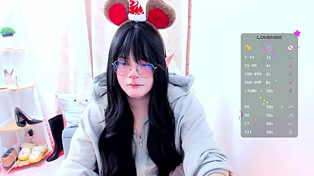 Snapshot of Omorimori chatting on November 25, 2025, 8:31 pm Omorimori online show from November 25, 2025, 8:31 pm