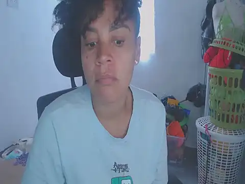 shayna cute online show from May 19, 2026, 8:59 pm