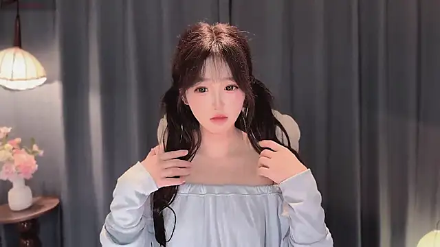 Yaiyigirl online show from April 8, 2026, 4:07 pm