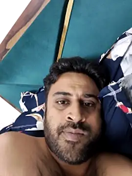 Snapshot of ITZ_GURU chatting on April 27, 2026, 2:26 pm ITZ GURU online show from April 27, 2026, 2:26 pm