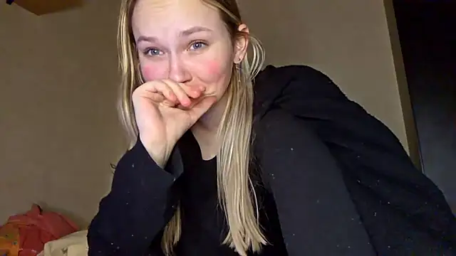 KarinRobertson online show from January 15, 2026, 5:38 pm