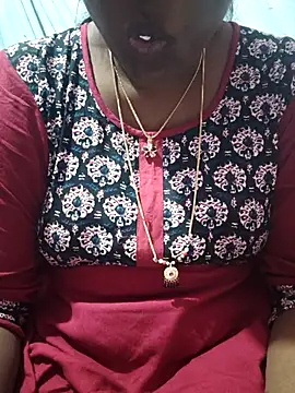 hyd couple7878 online show from December 22, 2025, 4:59 pm