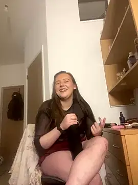 LiahLovexoxx online show from January 7, 2026, 12:35 am