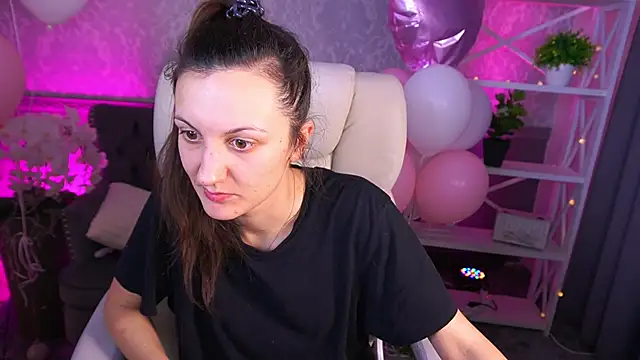 ZafiraMoonn online show from February 21, 2026, 2:23 am