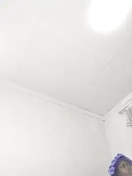 SweetSavage18 online show from February 9, 2026, 12:25 am