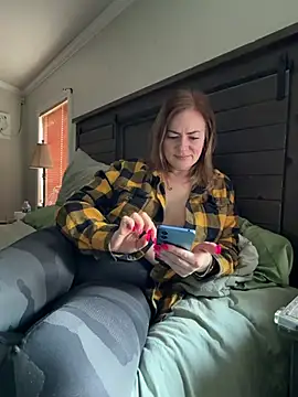 Snapshot of cubedmirror81 chatting on February 26, 2026, 10:20 pm cubedmirror81 online show from February 26, 2026, 10:20 pm