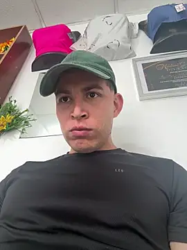 AlexanderBianchi2 online show from November 15, 2025, 4:25 pm