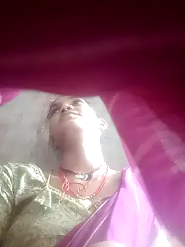 Jooli cuty online show from November 6, 2025, 4:02 am