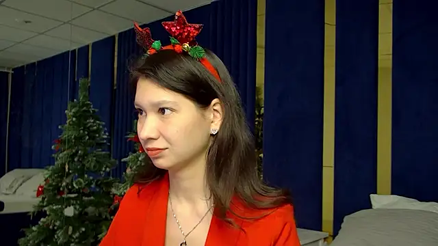 SaraDenars online show from December 15, 2025, 5:34 am