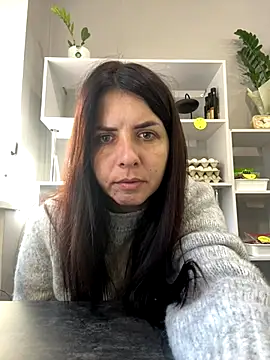 AmandaMartinezz online show from November 5, 2025, 7:41 am