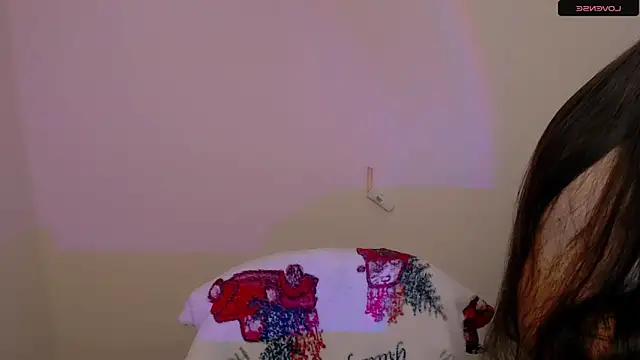 Snapshot of AlinaDoll_ chatting on April 23, 2026, 7:30 am AlinaDoll online show from April 23, 2026, 7:30 am