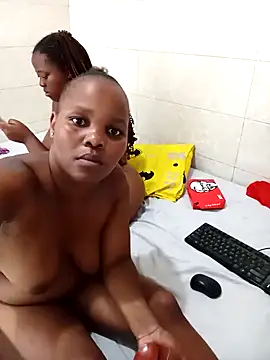 sexyspicy1804 online show from November 26, 2025, 1:56 pm