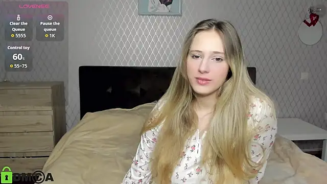 blondy rina online show from November 13, 2025, 11:25 pm