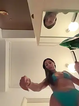 Snapshot of VickyM99 chatting on November 8, 2025, 6:02 am VickyM99 online show from November 8, 2025, 6:02 am