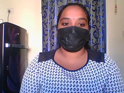 Snapshot of Mathi_cam chatting on February 5, 2026, 4:39 am Mathi cam online show from February 5, 2026, 4:39 am