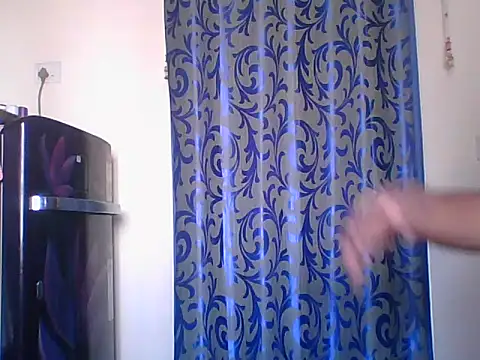 Snapshot of Mathi_cam chatting on February 18, 2026, 4:41 am Mathi cam online show from February 18, 2026, 4:41 am