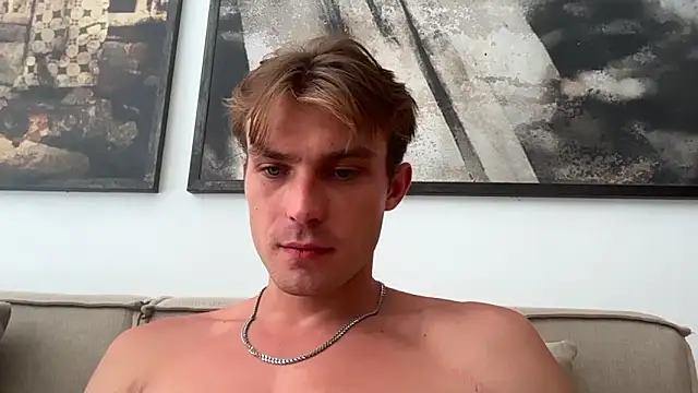 Snapshot of DanteRay chatting on May 12, 2026, 6:32 am DanteRay online show from May 12, 2026, 6:32 am