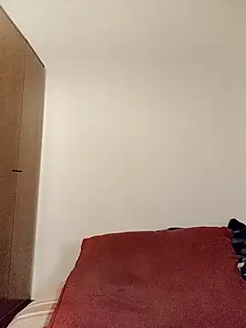 00Travsharongomez online show from November 5, 2025, 11:05 pm