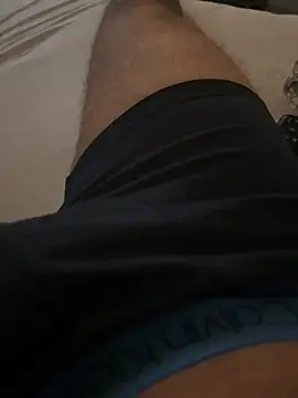 Parisien9375 online show from November 16, 2025, 9:31 pm