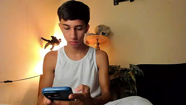 lucian davii online show from December 17, 2025, 3:29 pm