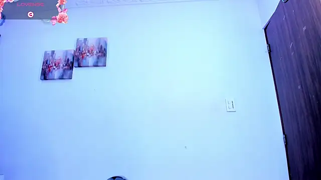 SamantaRave  online show from November 30, 2025, 1:26 pm