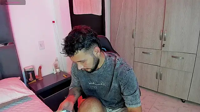 noah corvelle online show from November 14, 2025, 1:48 am