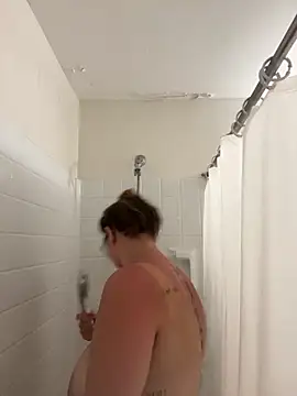 FreakyDreama online show from May 20, 2026, 1:28 pm