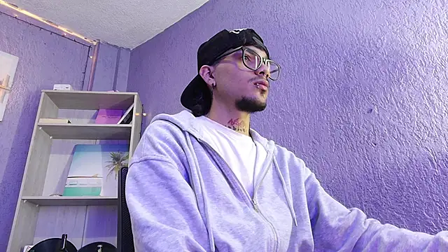 D4ni king online show from November 13, 2025, 2:54 am